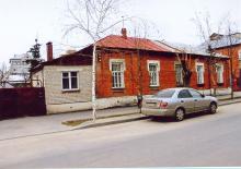 Жилой дом на ул. Сергеева-Ценского, 27 г. Тамбова, построен в конце ХIХ в. Памятник истории. В этом доме жил М.К. Вольский. Автор фото: Зяблова Т.А. 2011 г. Коллекция фотодокументов ГАТО. Оп. 8. Ед.хр. 1091.