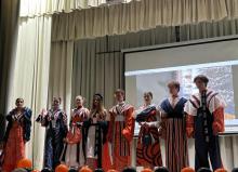 Демонстрация одежды «ИРА - ОТ - КУТЮР»